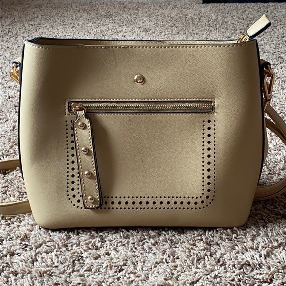 Purse - Picture 1 of 3